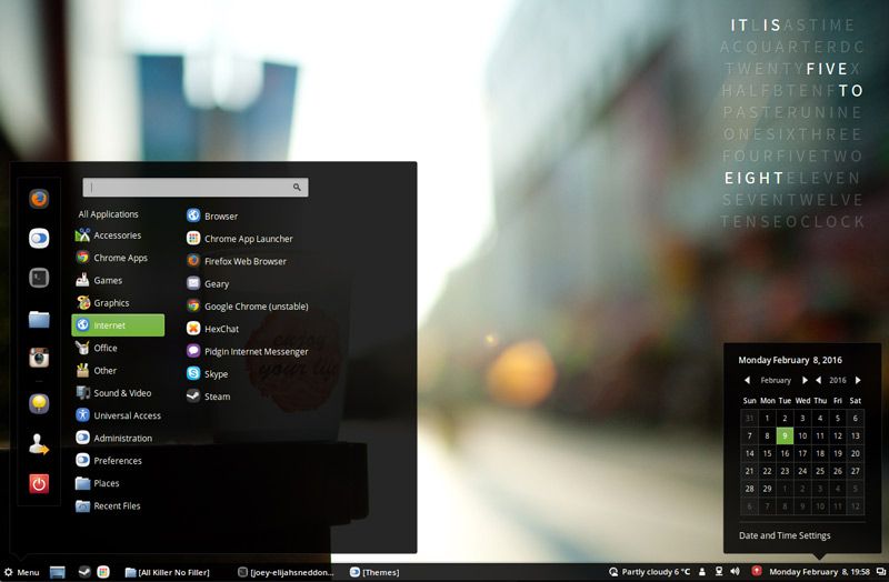 "Dash to Panel" - это классная панель задач с иконками